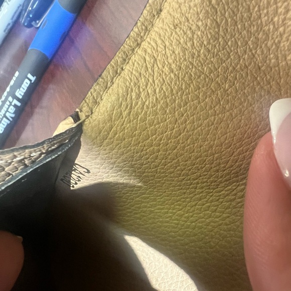 Emilie Wallet - Picture 4 of 6